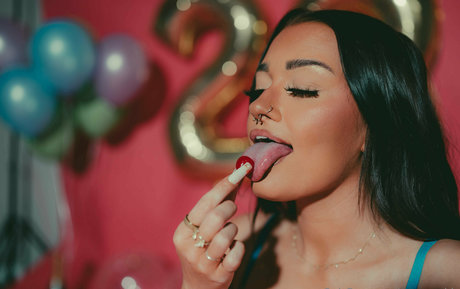 xoxomadds adult actress photos