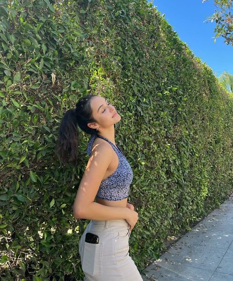 Alejandra Cobos nice actress img