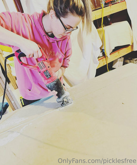 picklesfree model erotic img