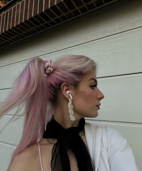 pinkarosalina star exclusive pic