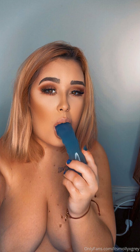 mollygrey previews star nude pictures