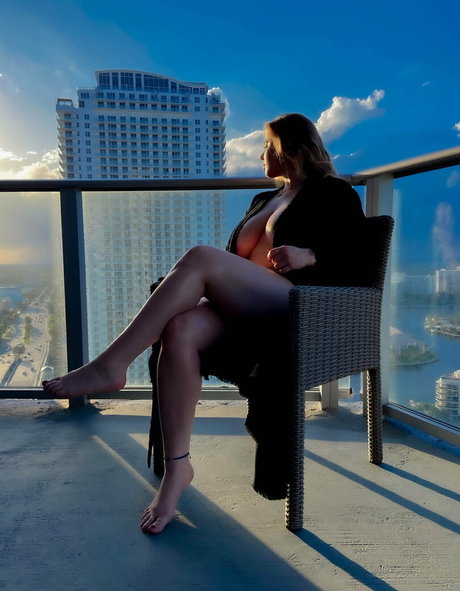 Nena May star porn photo