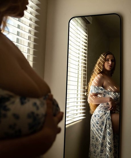 perfect shemale onlyfans top archive