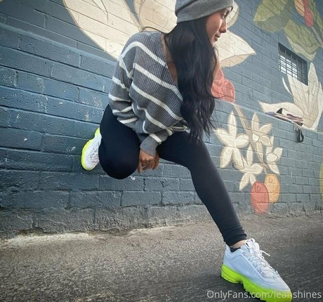 leahshines Quick model image