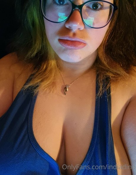 indiadino adult model picture