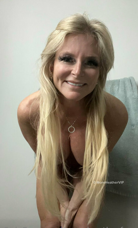 moreheatherfree hot model photo