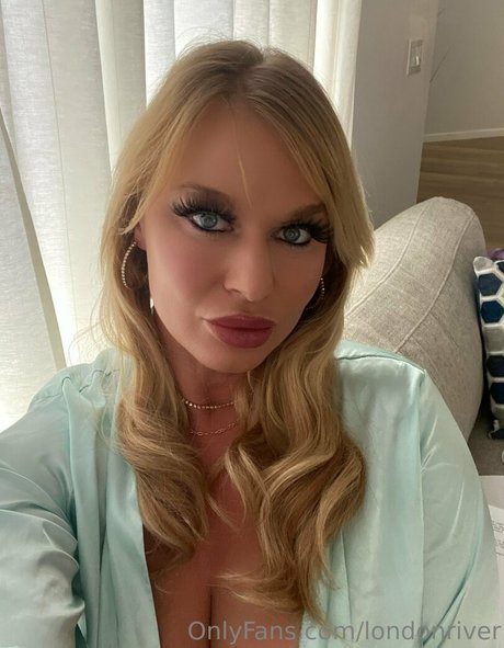 londonriver nice star galleries