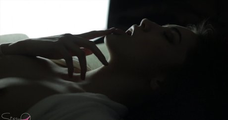 Lera Faraonova star pornographic pics