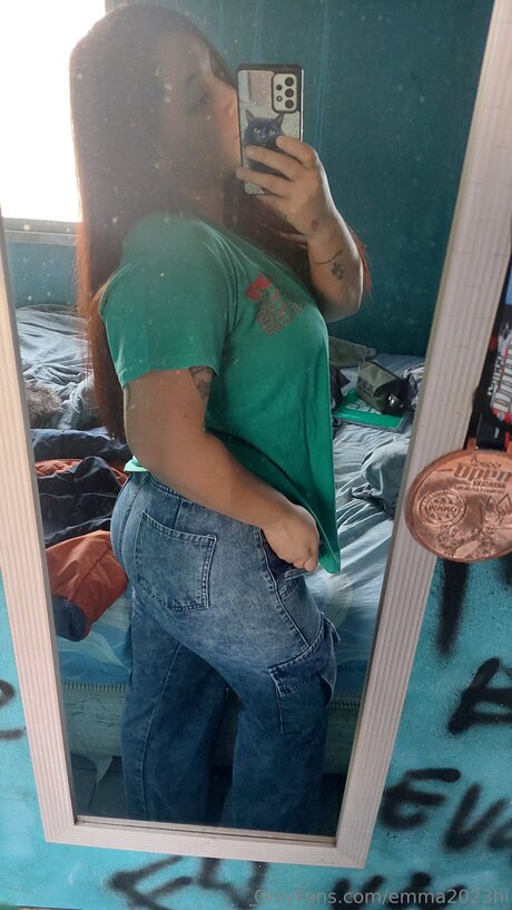 Emma2023hi art model picture