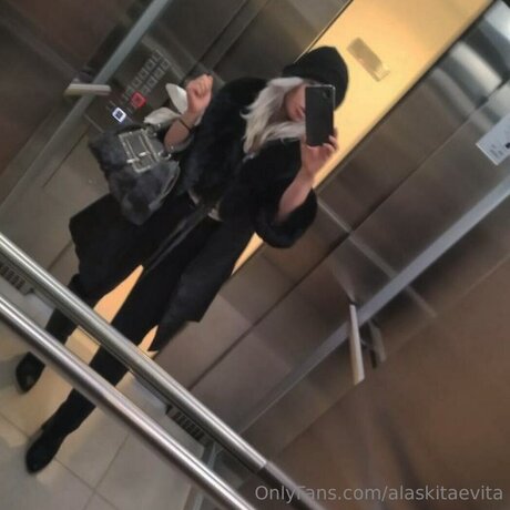 Hibarbieonly pornstar erotic pics