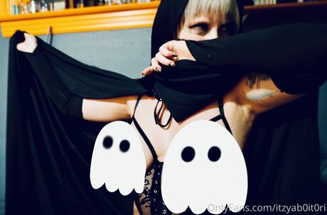 Liliths Jester naked pornstar pic