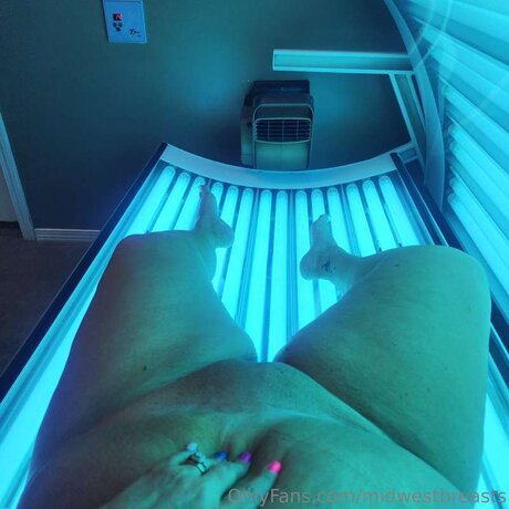 Midwestbreasts model nude galleries