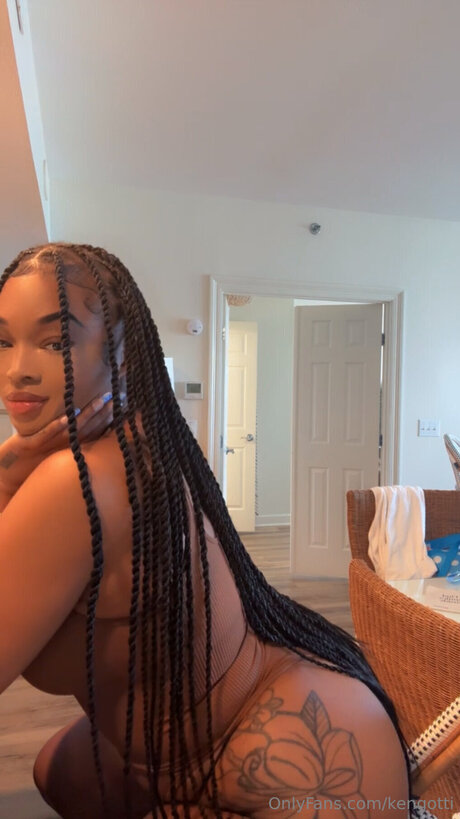 Kengotti art model photos