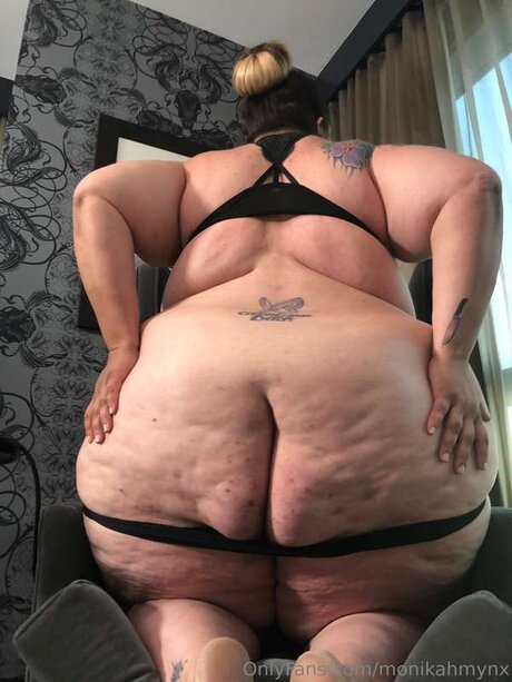 Monikamynx69 pornstar exclusive gallery