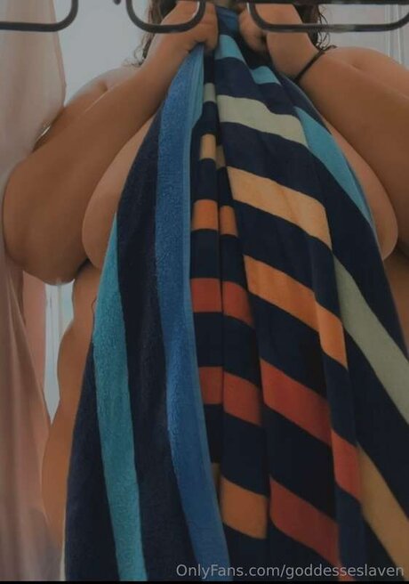 Goddesseslaven exclusive star pic