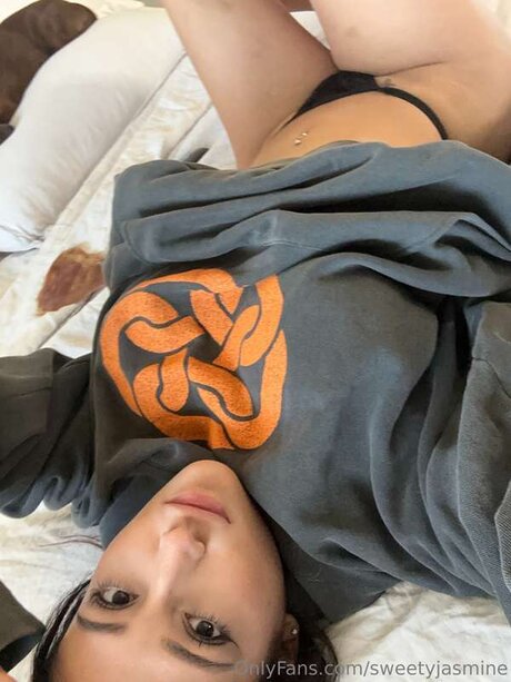 Sweetyjasmine star adult photos