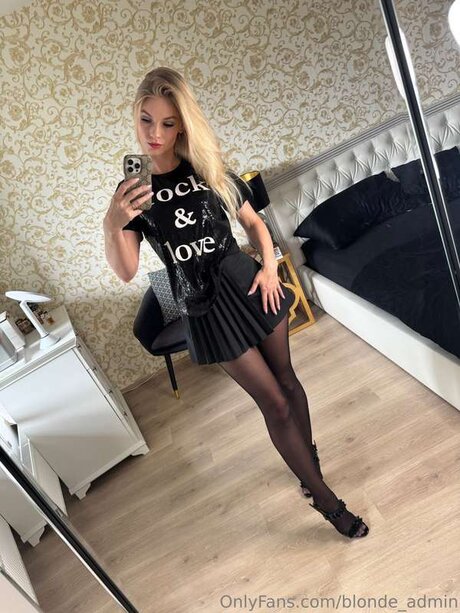 Blonde Admin perfect pornstar img