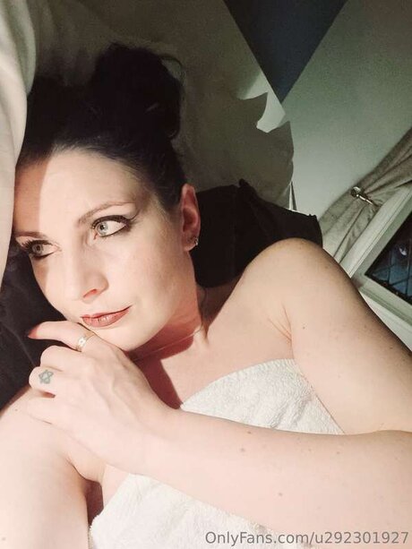 U292301927 porn actress gallery