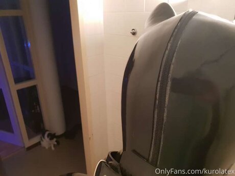 Kurolatex high quality model images