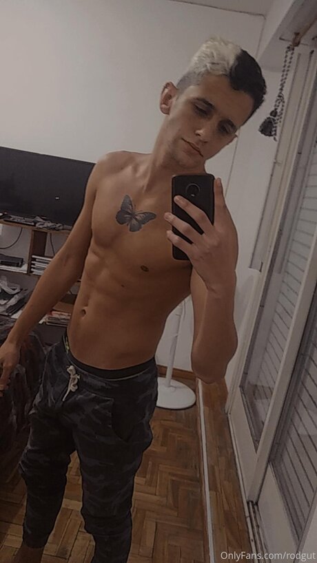 Rodgut model beautiful pic