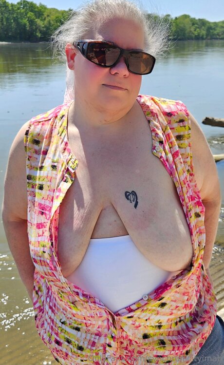 Synchronicityimab nudes star picture