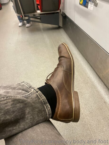 Enjoy Body And Foot star exclusive img