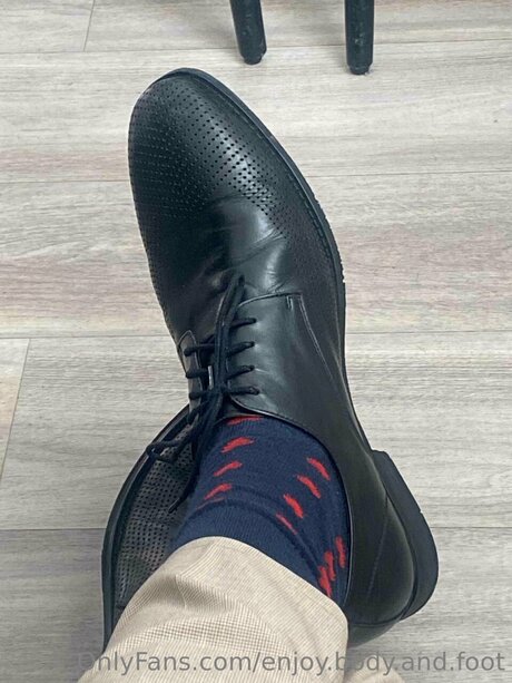 Enjoy Body And Foot model high quality picture