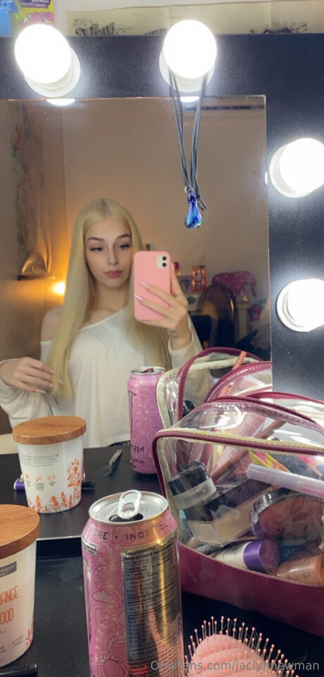 Jaclynnewman pornographic model pictures