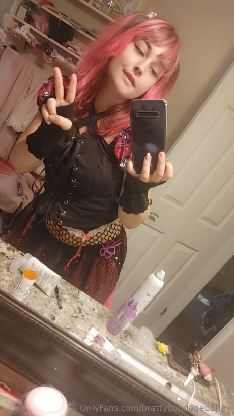 Brattybondagebunny nude pornstar images
