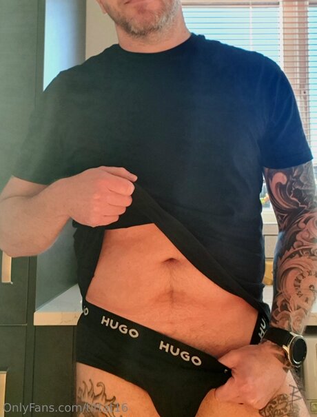 Tittat16 adult model images