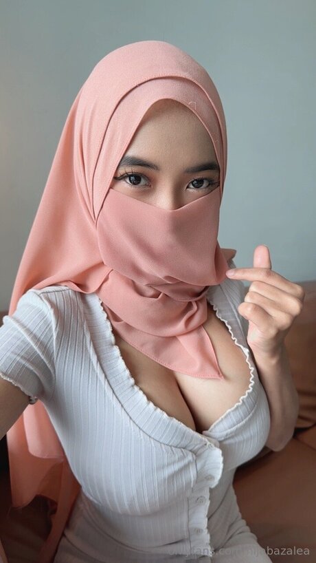 Hijabazalea star nude pic