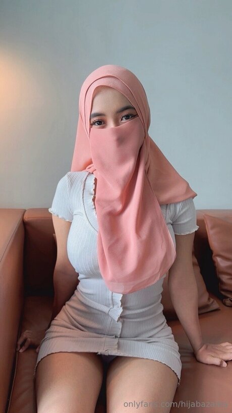 Hijabazalea nude pornstar image