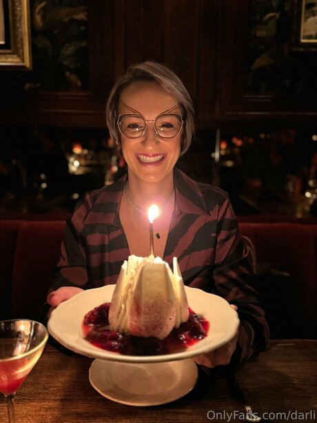 Darli Quick model image