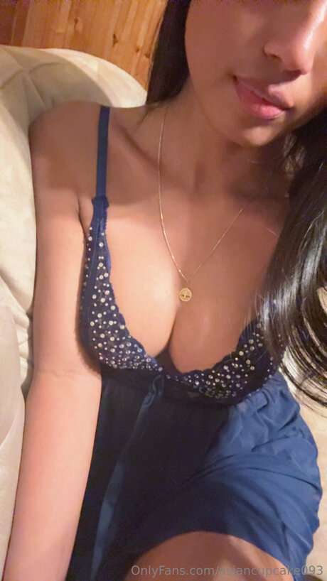 Asiancupcake093 pretty model picture