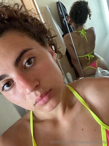 Saraaandoriinhaa sexy star photo