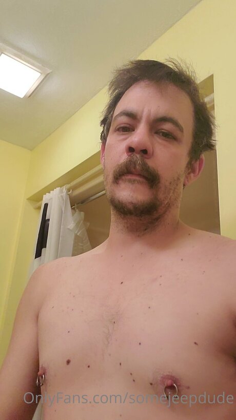 Somejeepdude model nude picture