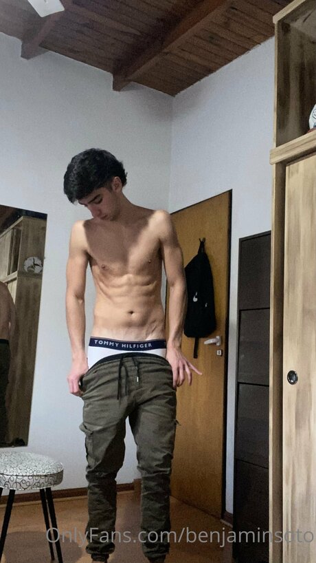 Benjaminsoto model nude img