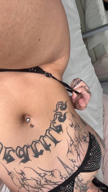 Adeleriou exclusive actress photos