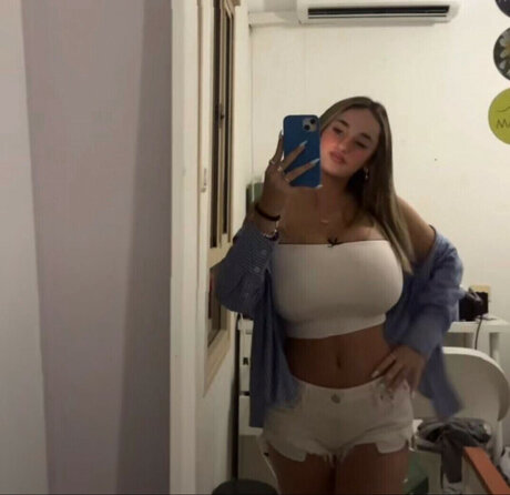 Pelegsaar nudes model archive