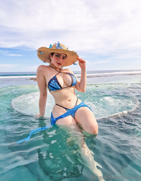 Mikomi Hokina perfect model picture