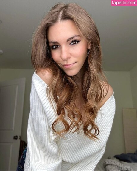 Amymarie Gaertner pretty actress pictures