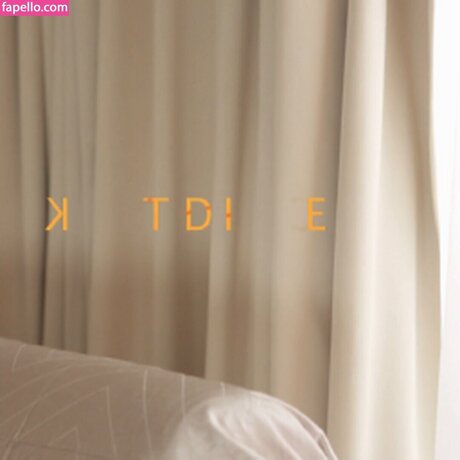 Karen Kaede hot model img