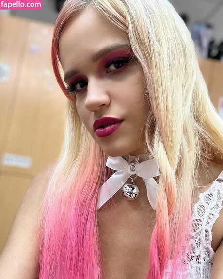 Novella Night free model image