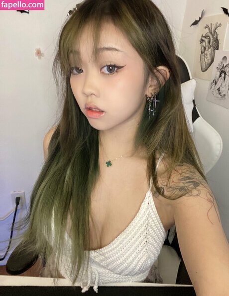 ursungirl model erotic archive