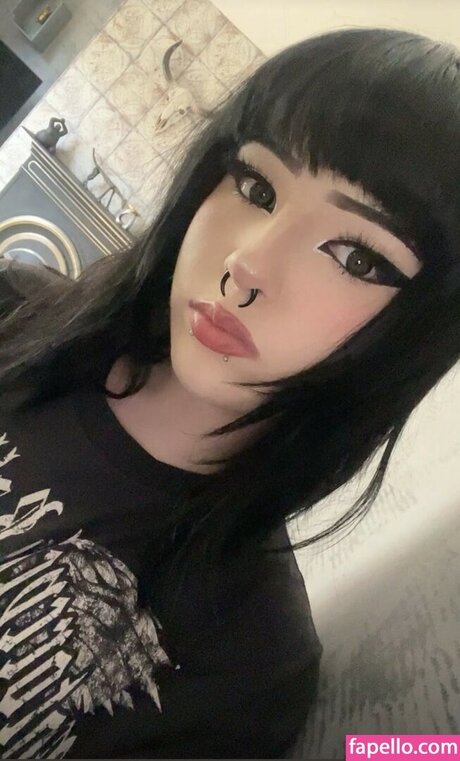 lexloia erotic model pictures