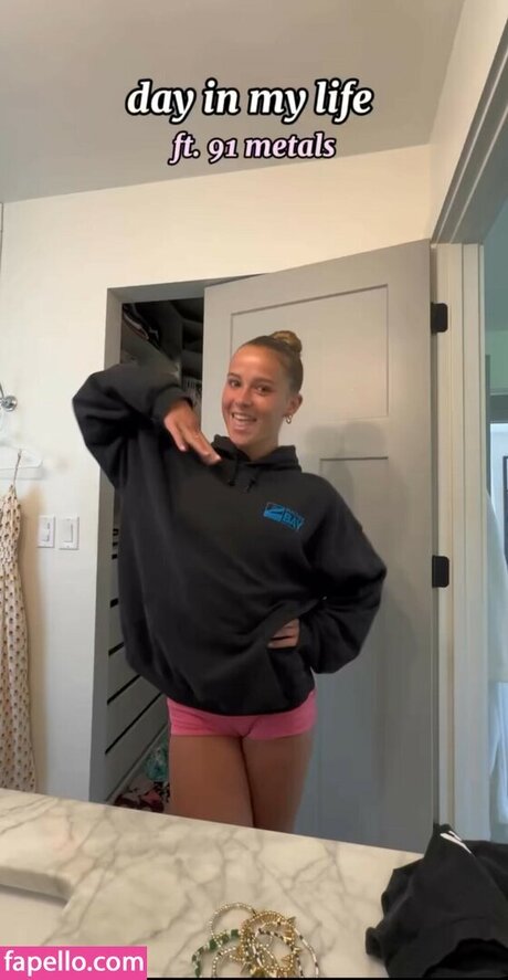 Mia Rogan star nice photos