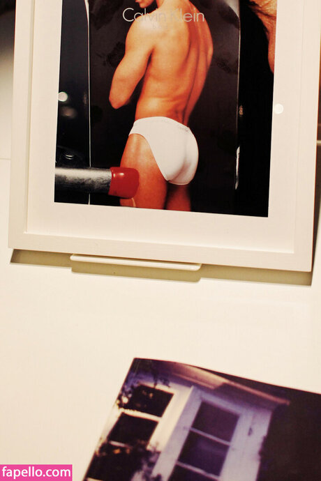 VikiSecret model erotic image