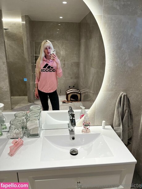 Aphrodicte pornstar erotic photo