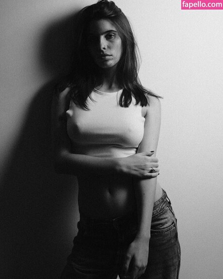 Carolina Afonso model pornographic photos