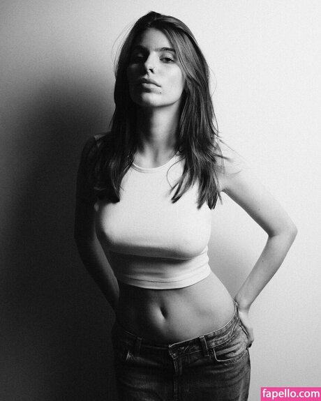 Carolina Afonso star pretty pics